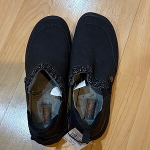 NEW JSPORT Women’s Black Slip-On Loafers